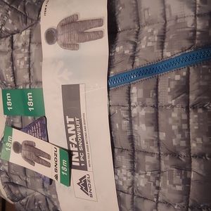 Kids one piece snowsuit (10) Size  9/12 MEDIUM ONLY